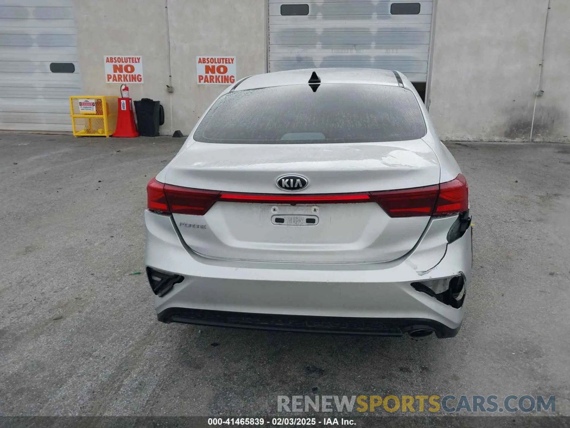 16 Photograph of a damaged car 3KPF24AD0KE132053 KIA FORTE 2019
