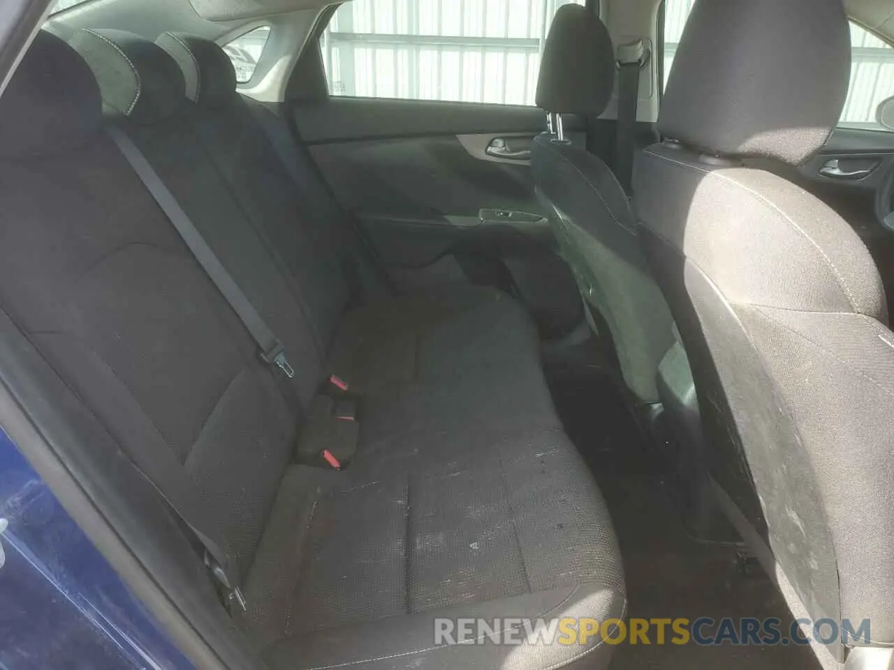 11 Photograph of a damaged car 3KPF24AD1KE005943 KIA FORTE 2019
