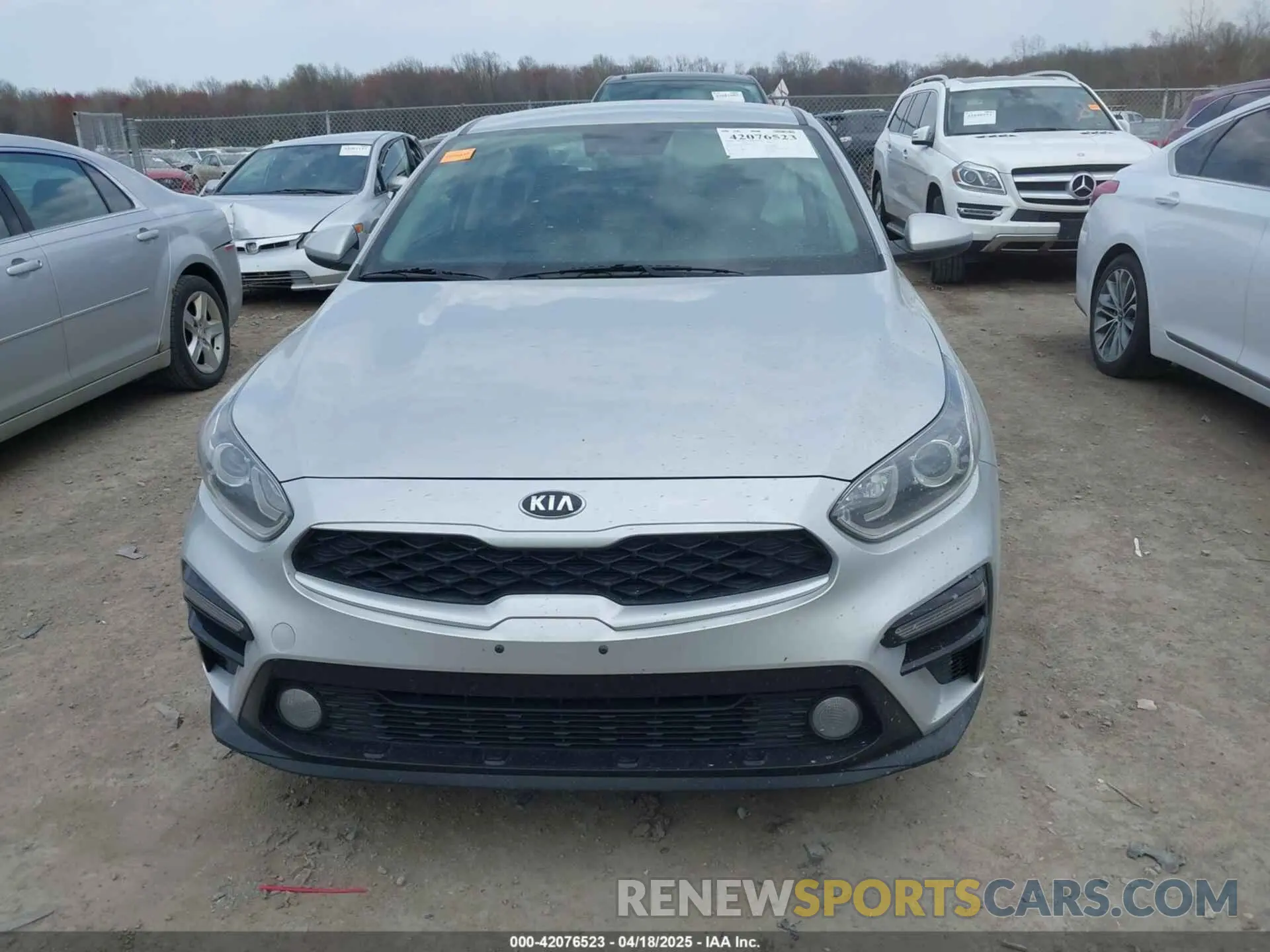 12 Photograph of a damaged car 3KPF24AD1KE006039 KIA FORTE 2019