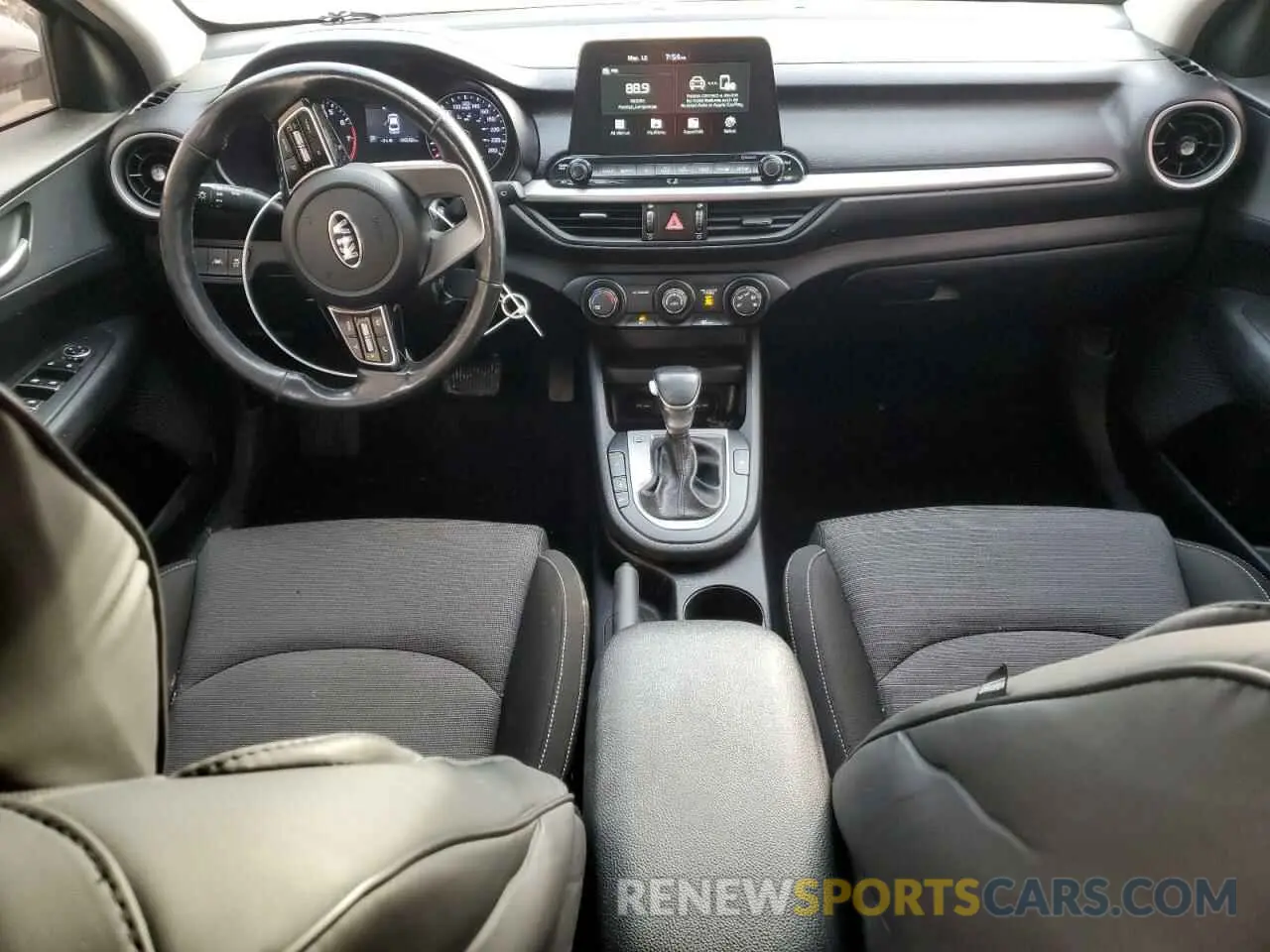 8 Photograph of a damaged car 3KPF24AD1KE008566 KIA FORTE 2019