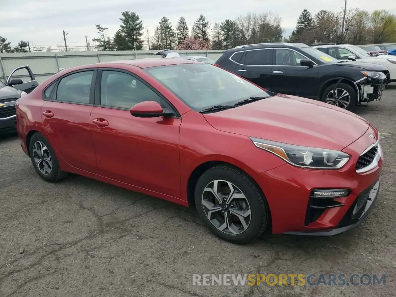 4 Photograph of a damaged car 3KPF24AD1KE008633 KIA FORTE 2019