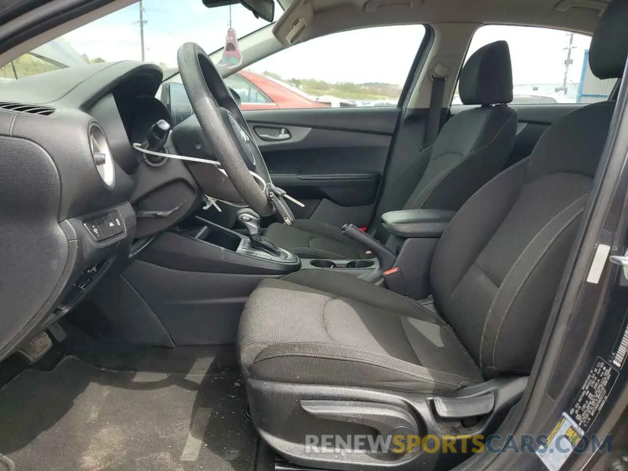 7 Photograph of a damaged car 3KPF24AD1KE011127 KIA FORTE 2019