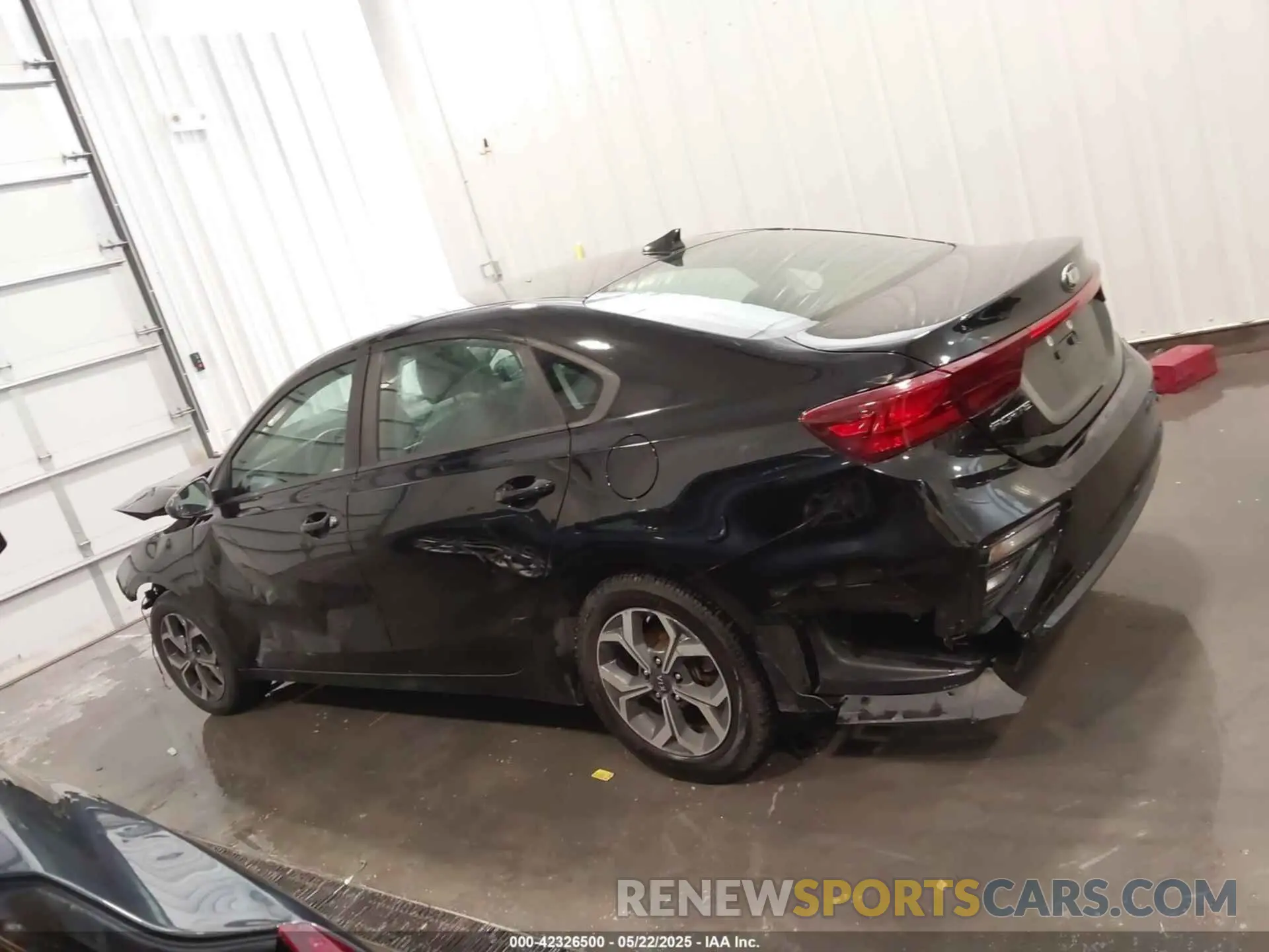 14 Photograph of a damaged car 3KPF24AD1KE017574 KIA FORTE 2019