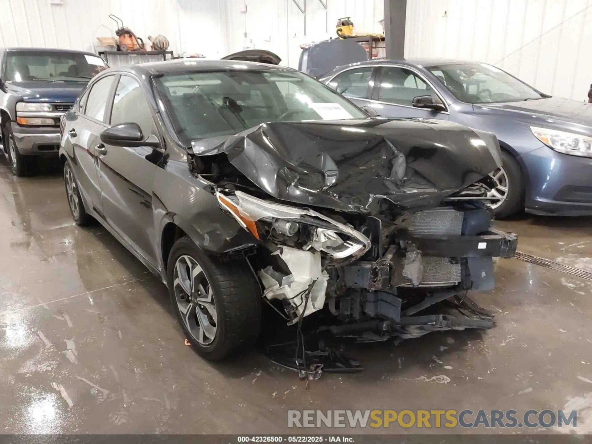 6 Photograph of a damaged car 3KPF24AD1KE017574 KIA FORTE 2019
