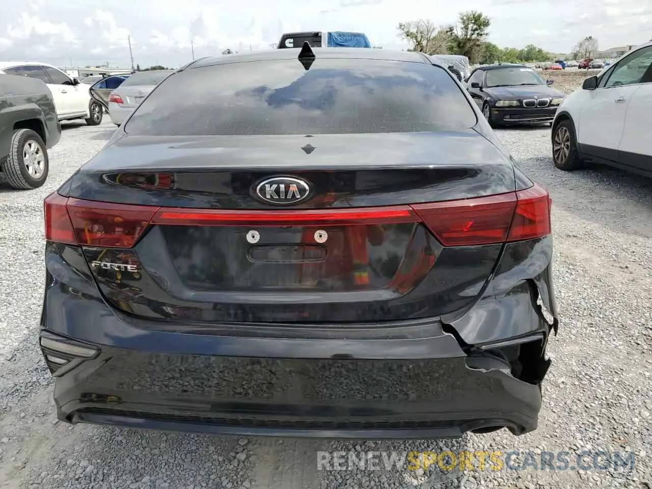 6 Photograph of a damaged car 3KPF24AD1KE026713 KIA FORTE 2019