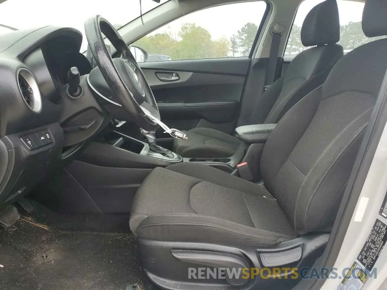 7 Photograph of a damaged car 3KPF24AD1KE044600 KIA FORTE 2019