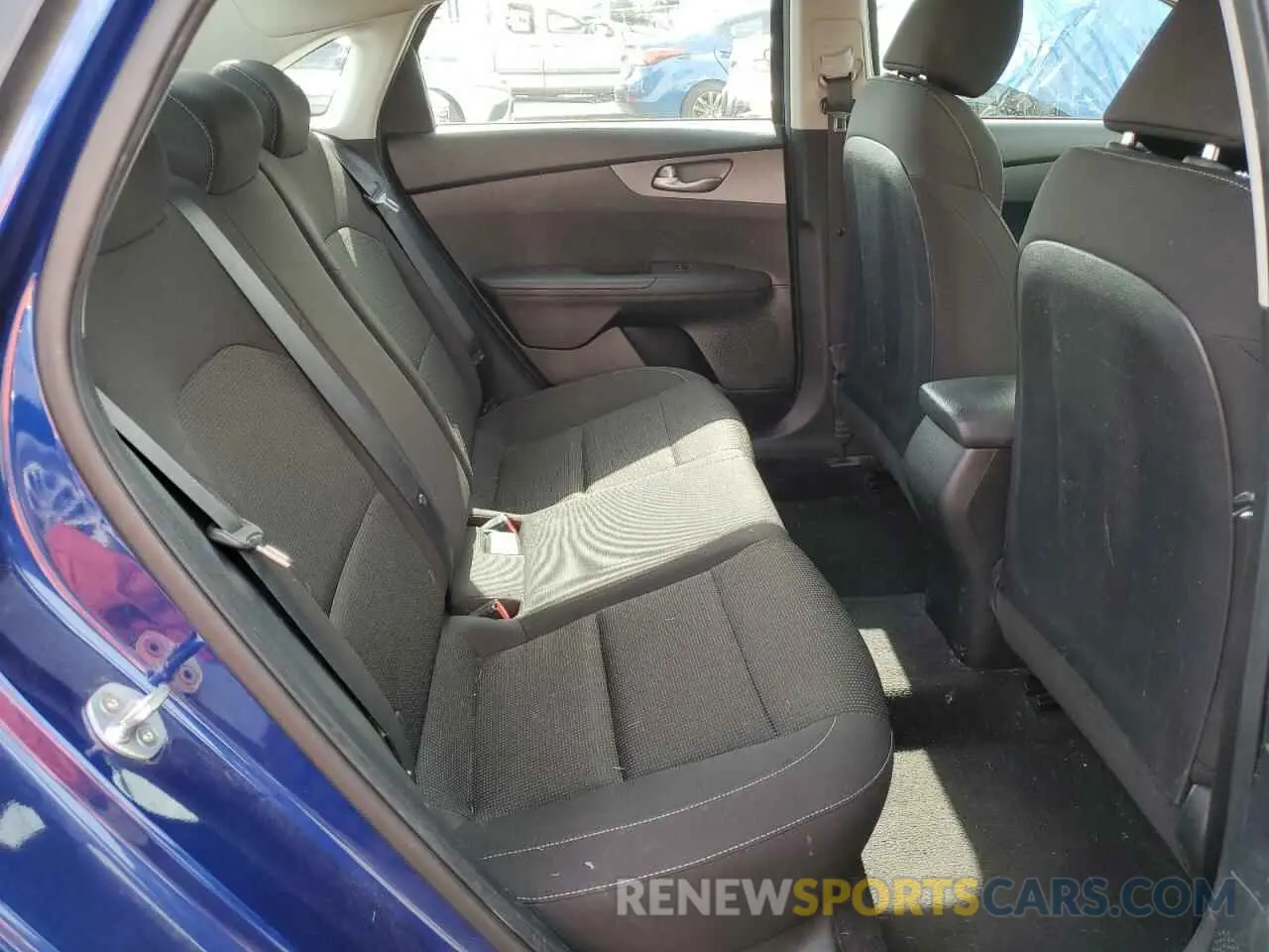 11 Photograph of a damaged car 3KPF24AD1KE058691 KIA FORTE 2019