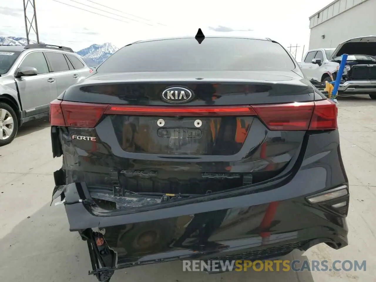 6 Photograph of a damaged car 3KPF24AD1KE067147 KIA FORTE 2019