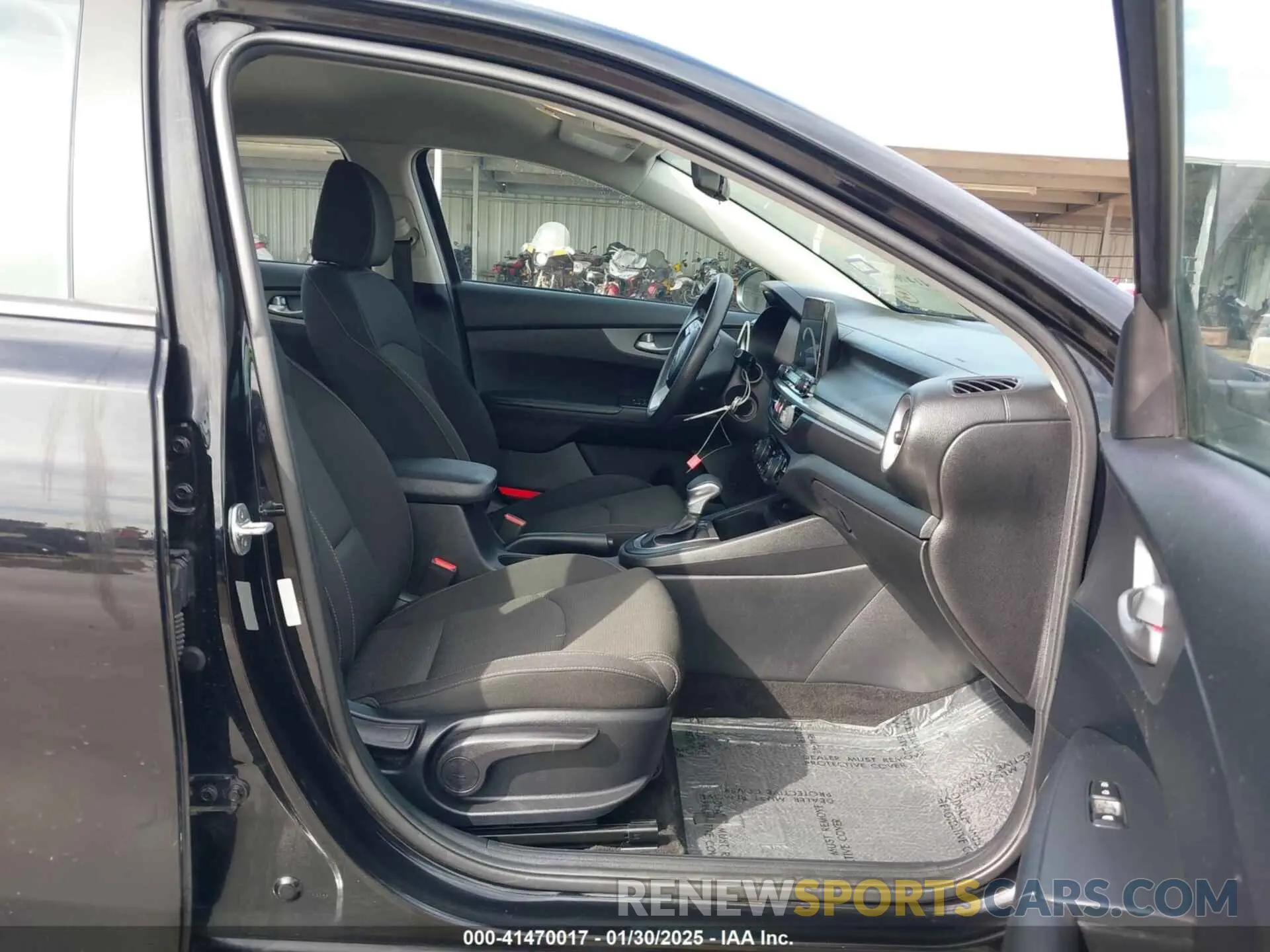 5 Photograph of a damaged car 3KPF24AD1KE068184 KIA FORTE 2019