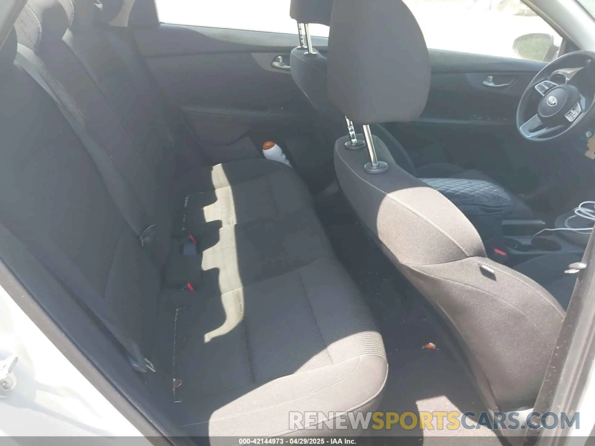 8 Photograph of a damaged car 3KPF24AD1KE086328 KIA FORTE 2019