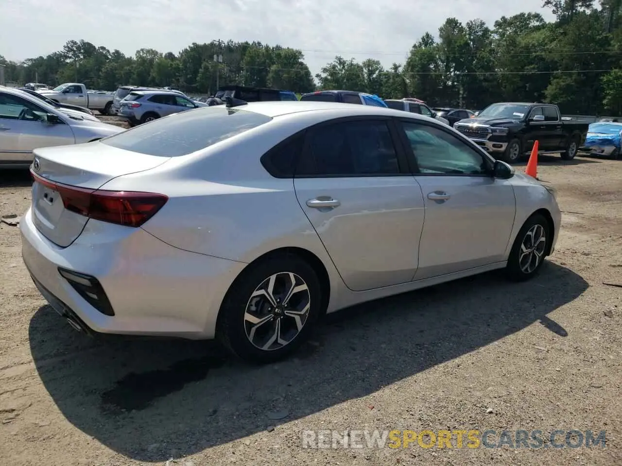3 Photograph of a damaged car 3KPF24AD1KE105881 KIA FORTE 2019