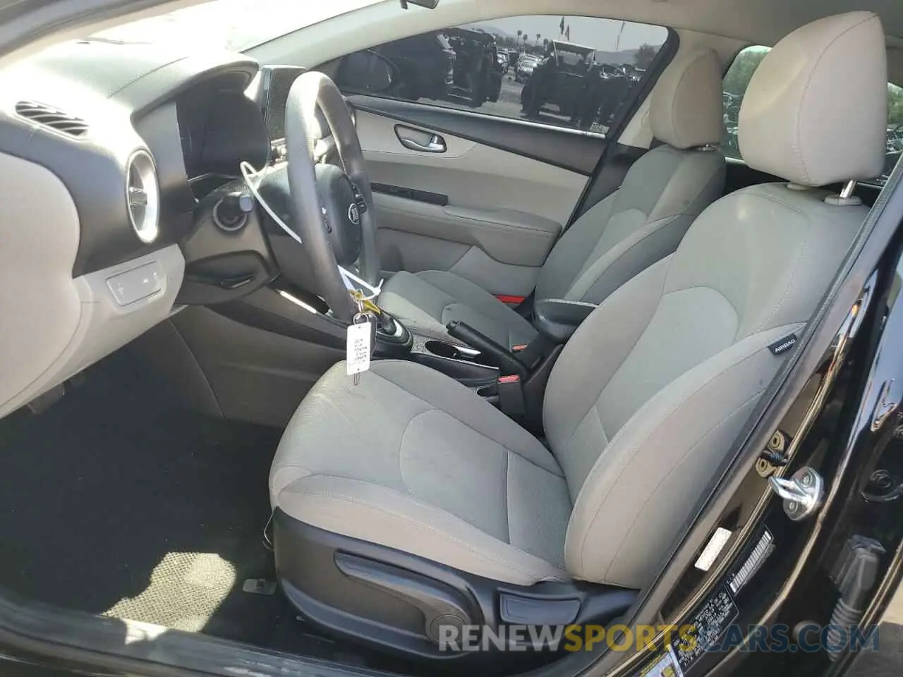 7 Photograph of a damaged car 3KPF24AD1KE115309 KIA FORTE 2019