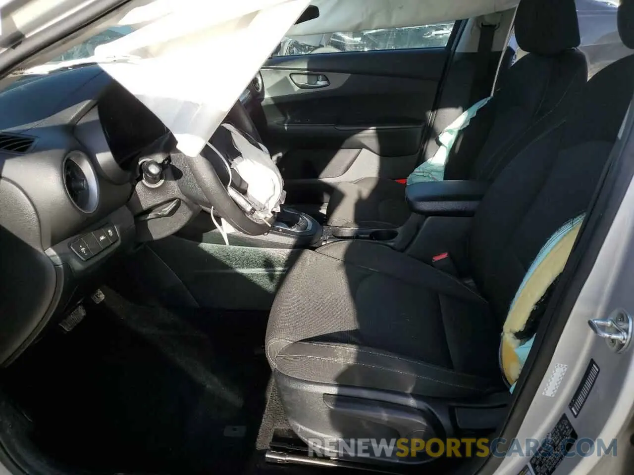 7 Photograph of a damaged car 3KPF24AD1KE119926 KIA FORTE 2019