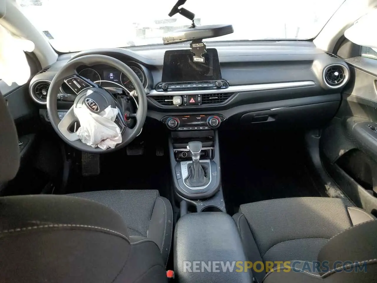 8 Photograph of a damaged car 3KPF24AD1KE119926 KIA FORTE 2019