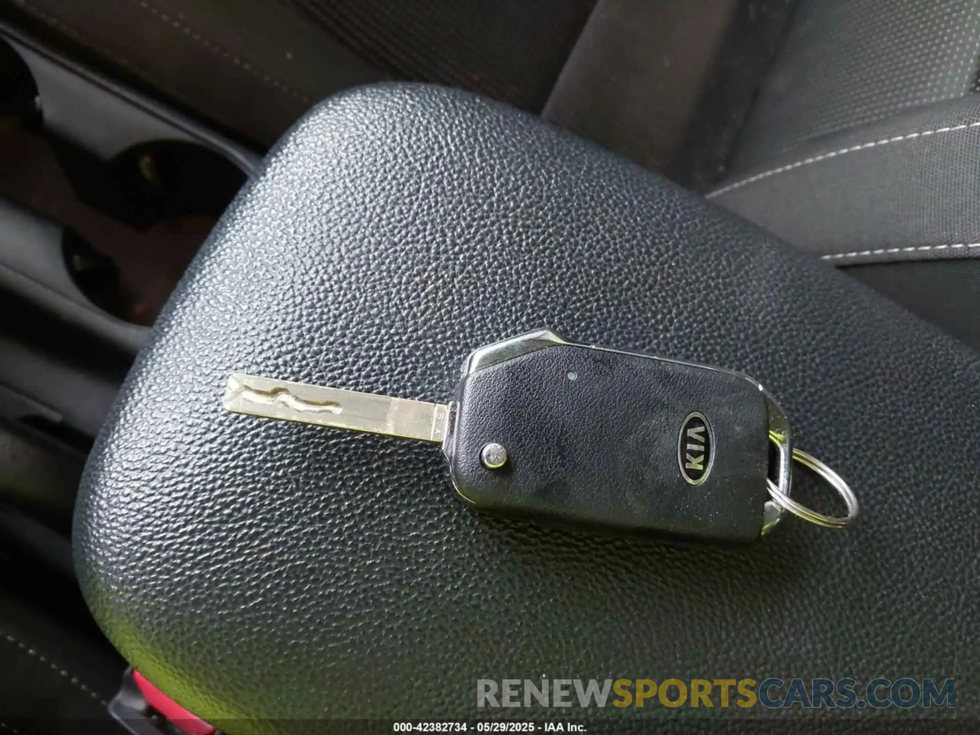11 Photograph of a damaged car 3KPF24AD1KE133227 KIA FORTE 2019