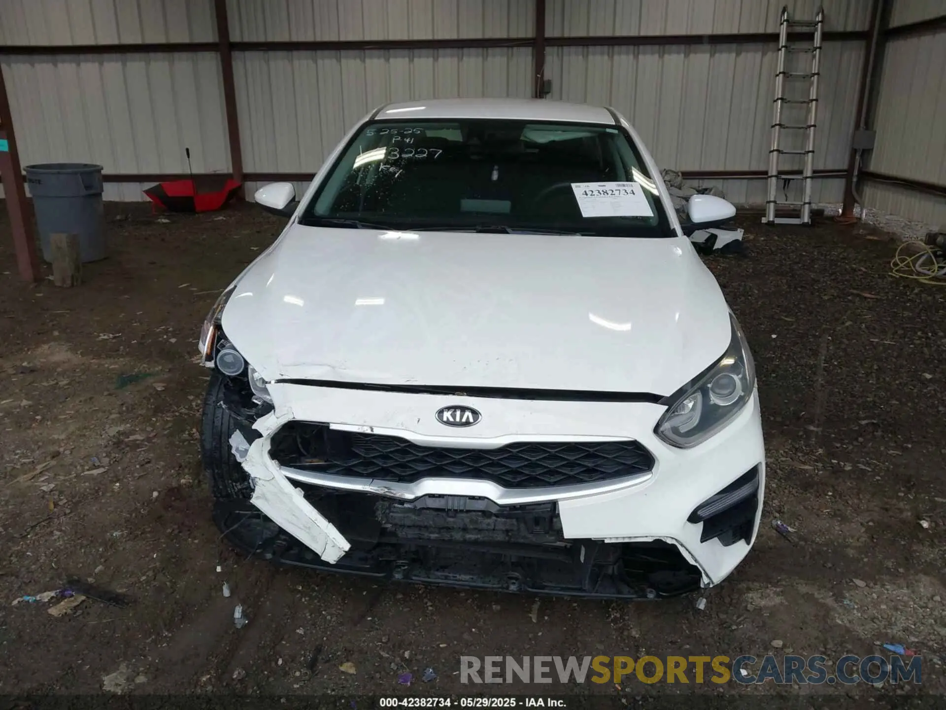 13 Photograph of a damaged car 3KPF24AD1KE133227 KIA FORTE 2019