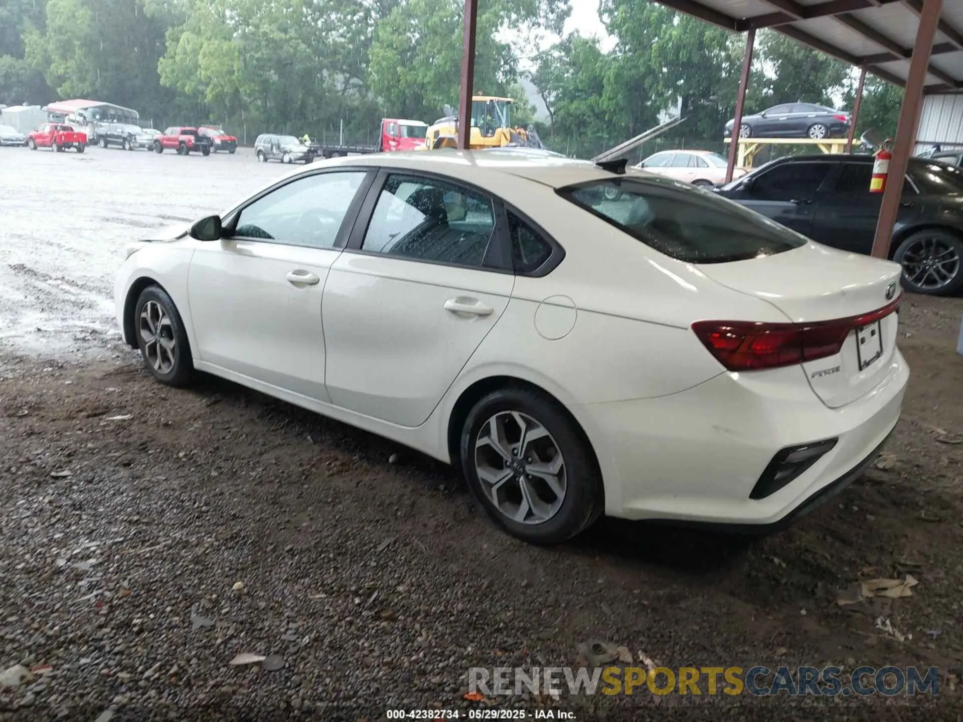 3 Photograph of a damaged car 3KPF24AD1KE133227 KIA FORTE 2019