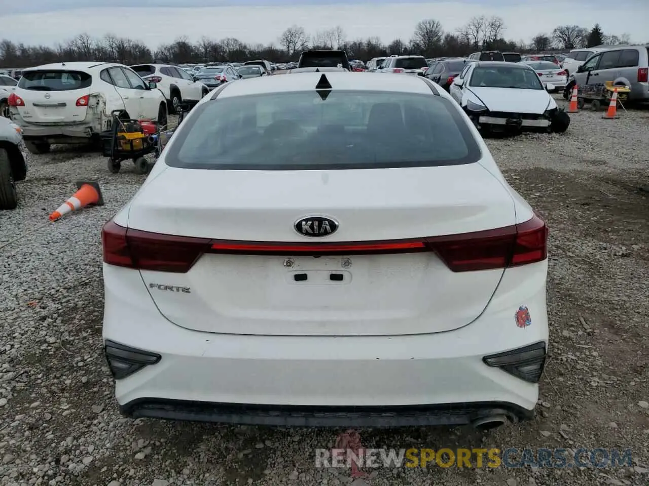 6 Photograph of a damaged car 3KPF24AD1KE134913 KIA FORTE 2019