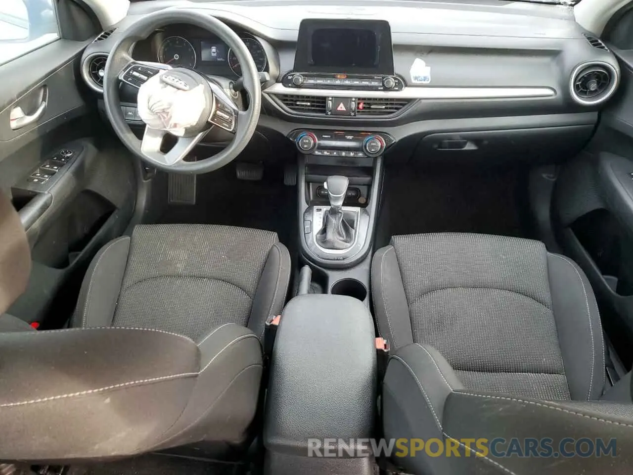 8 Photograph of a damaged car 3KPF24AD2KE021147 KIA FORTE 2019