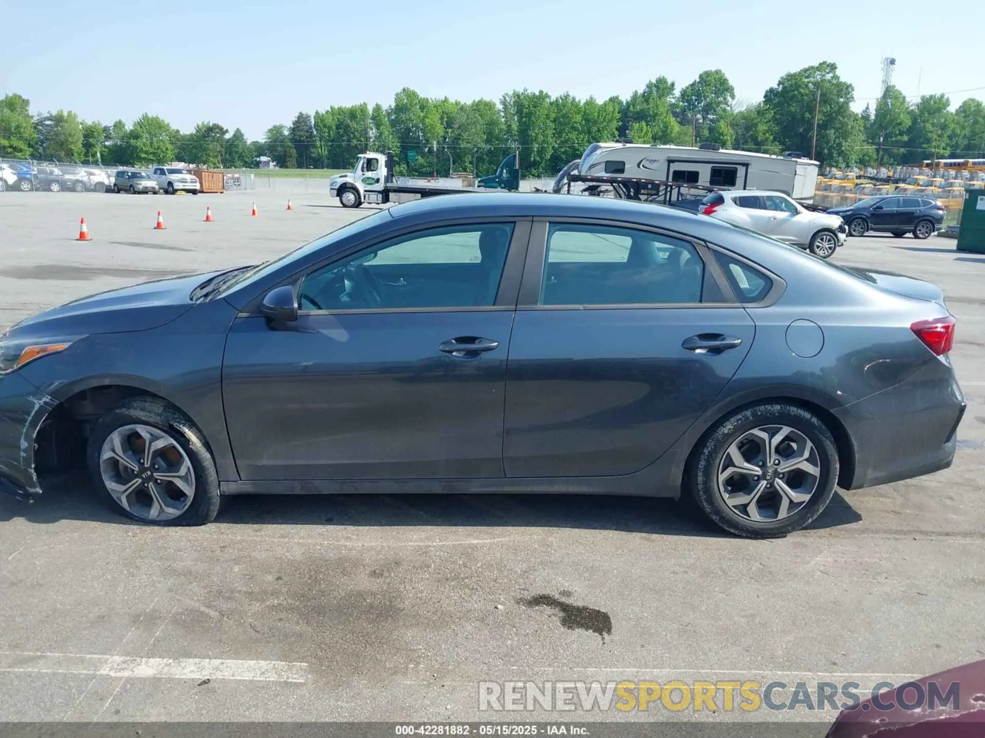 14 Photograph of a damaged car 3KPF24AD2KE033833 KIA FORTE 2019