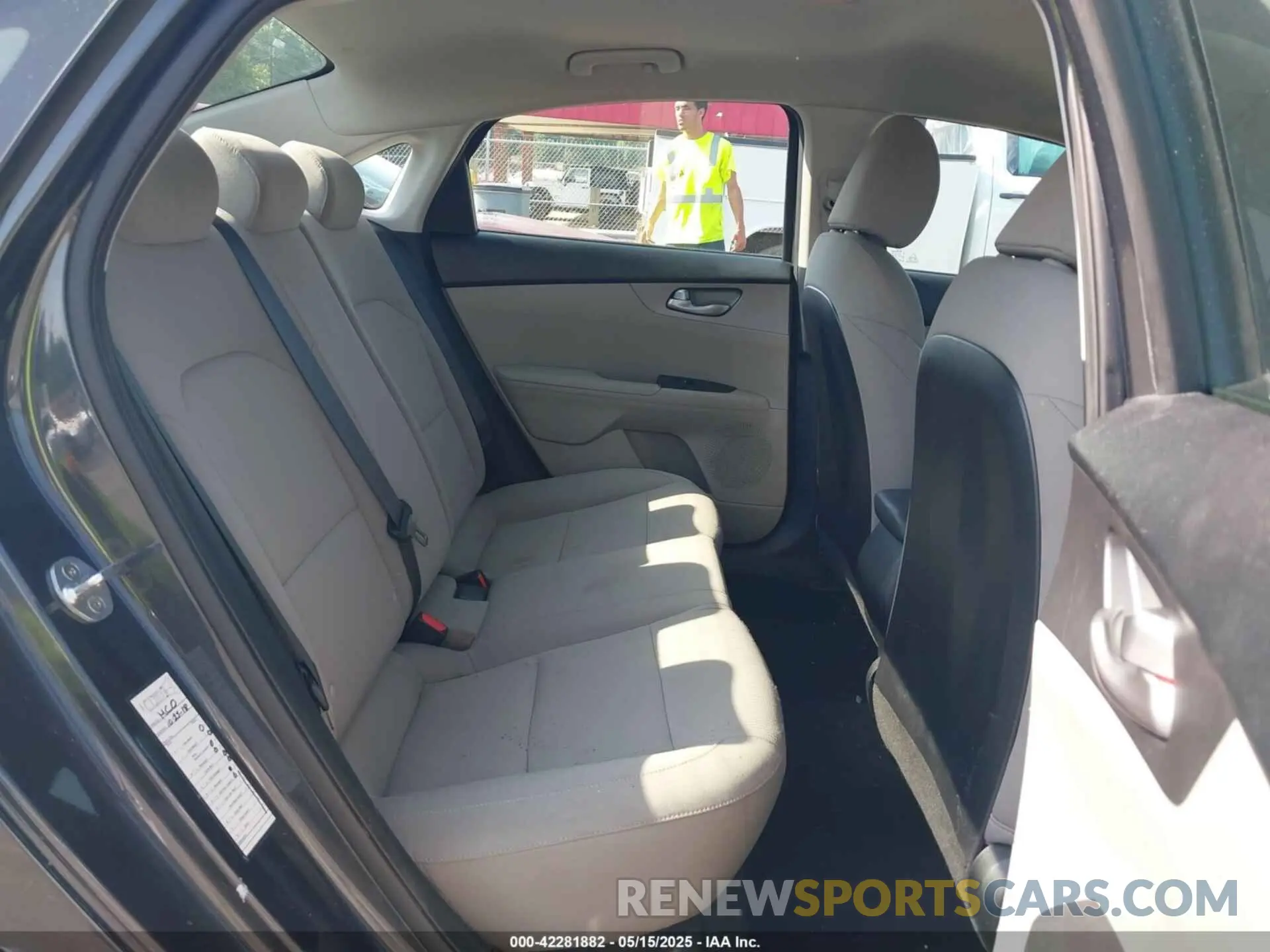 8 Photograph of a damaged car 3KPF24AD2KE033833 KIA FORTE 2019