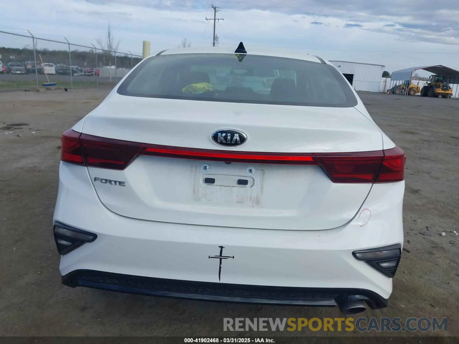 16 Photograph of a damaged car 3KPF24AD2KE042693 KIA FORTE 2019