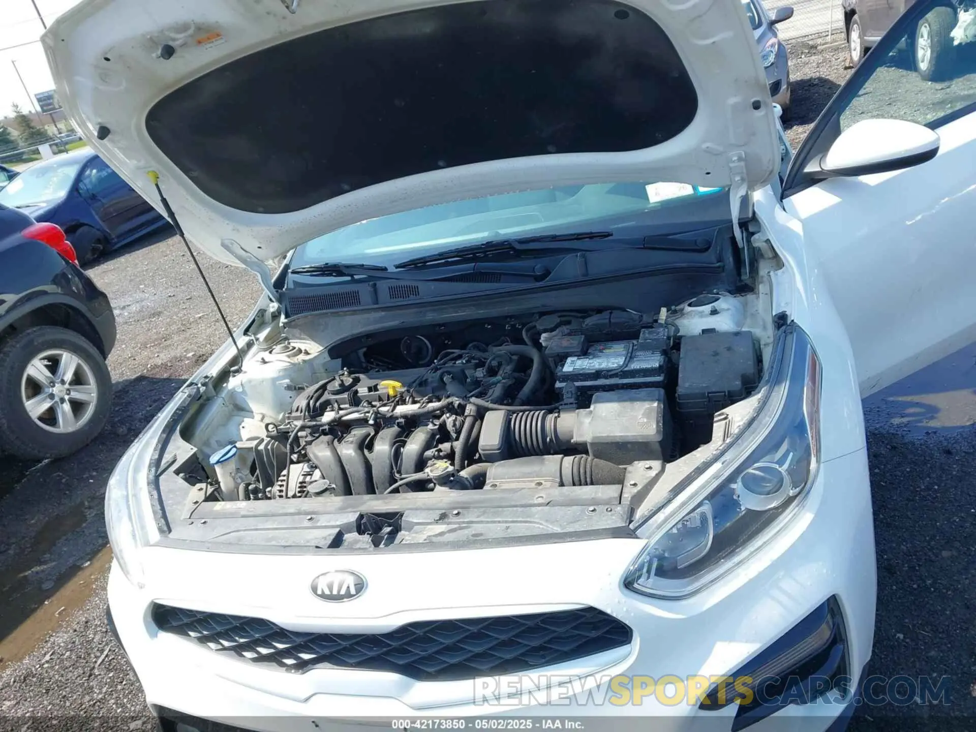 10 Photograph of a damaged car 3KPF24AD2KE046775 KIA FORTE 2019