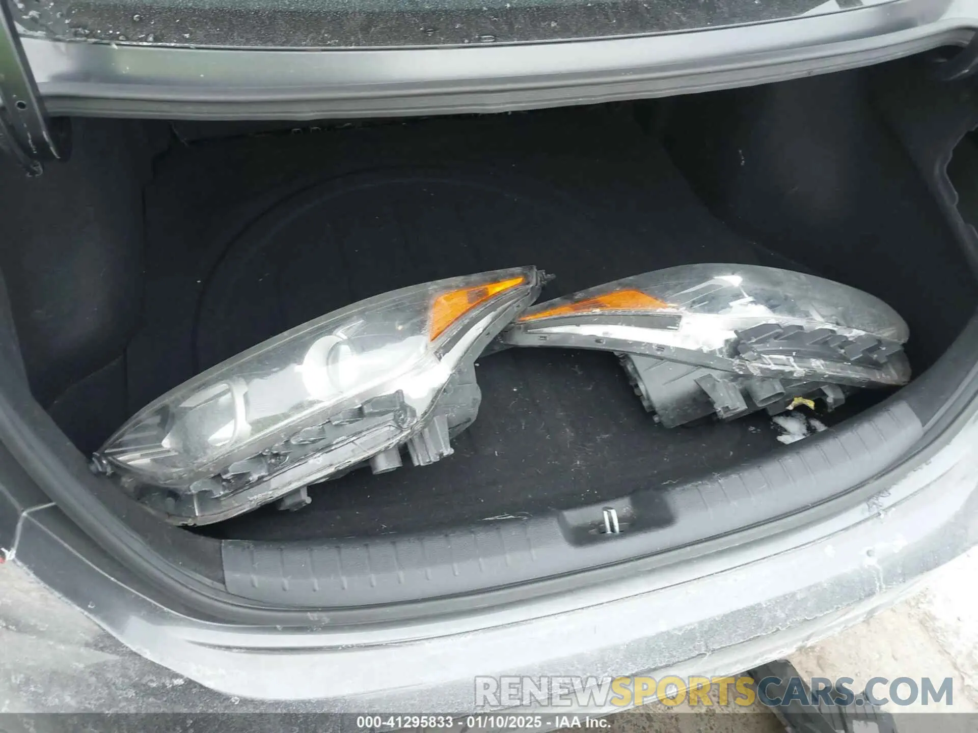 12 Photograph of a damaged car 3KPF24AD2KE048932 KIA FORTE 2019