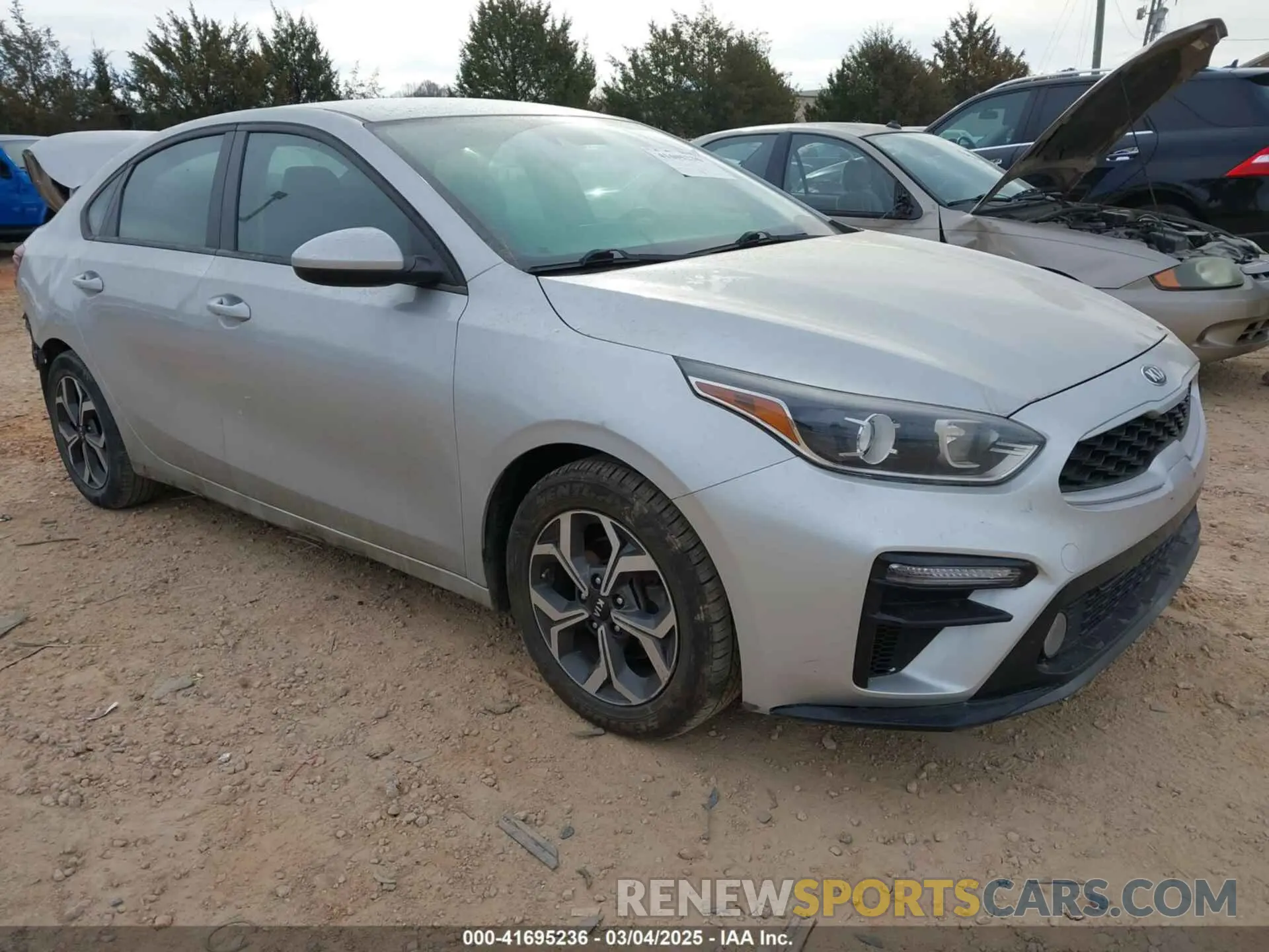 1 Photograph of a damaged car 3KPF24AD2KE052897 KIA FORTE 2019