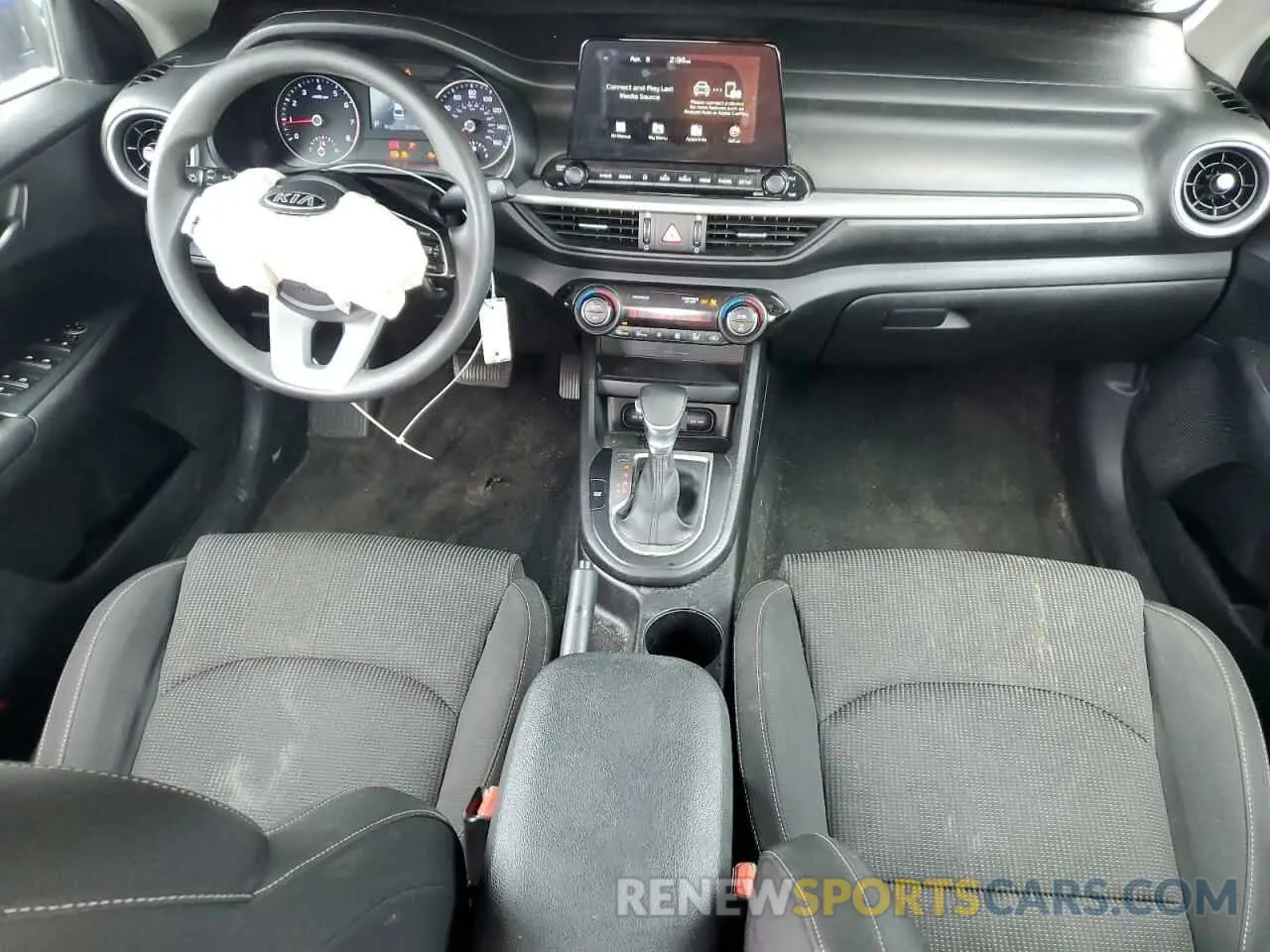 8 Photograph of a damaged car 3KPF24AD2KE058876 KIA FORTE 2019