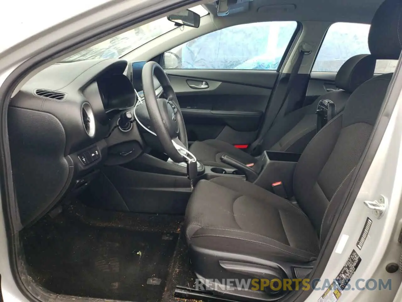 7 Photograph of a damaged car 3KPF24AD2KE061633 KIA FORTE 2019