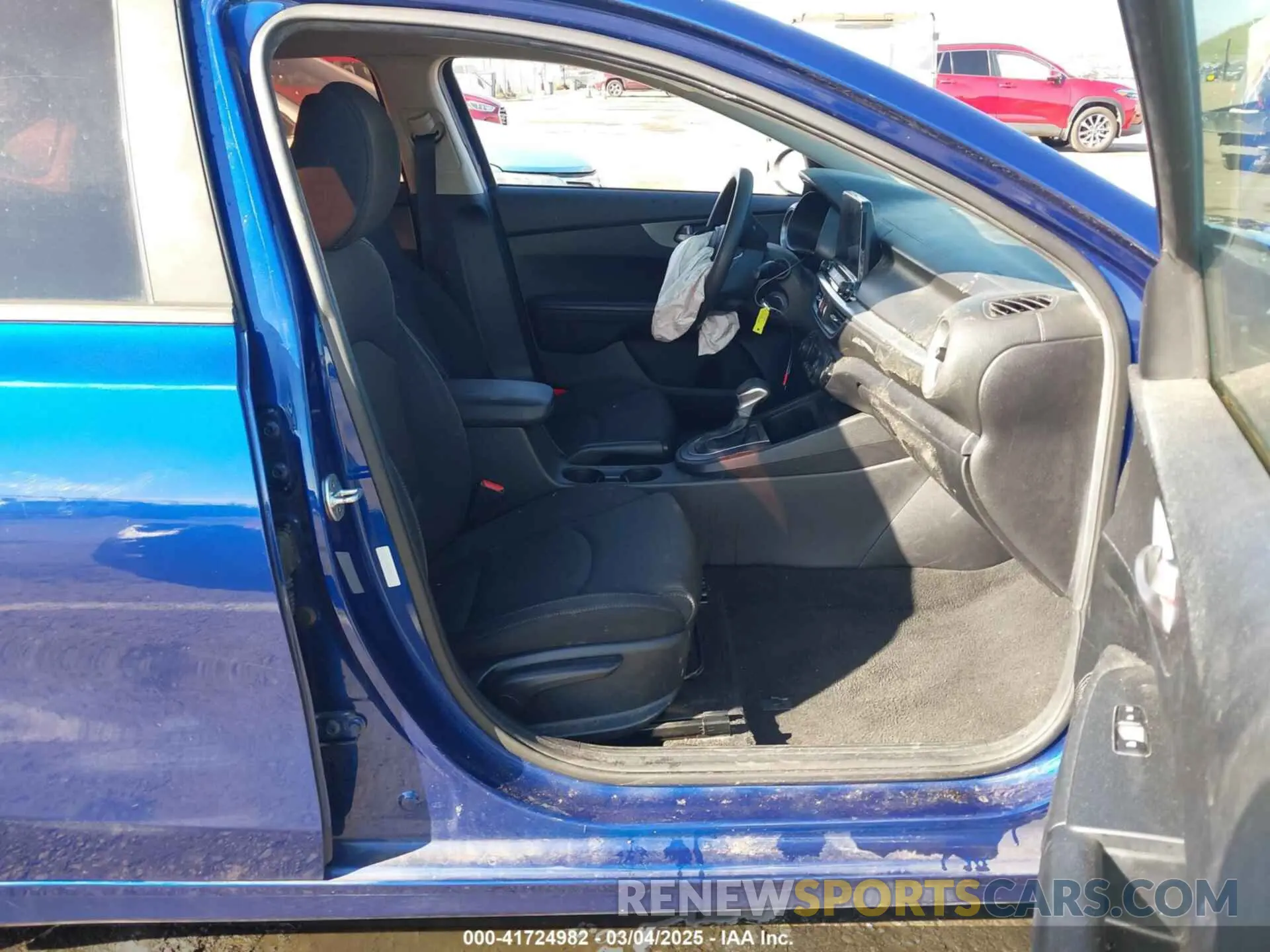 5 Photograph of a damaged car 3KPF24AD2KE065407 KIA FORTE 2019