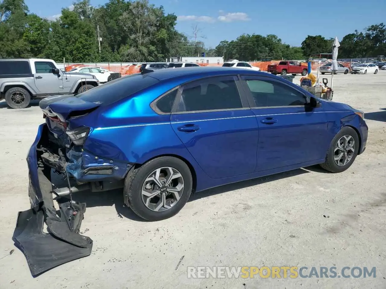 3 Photograph of a damaged car 3KPF24AD2KE065696 KIA FORTE 2019