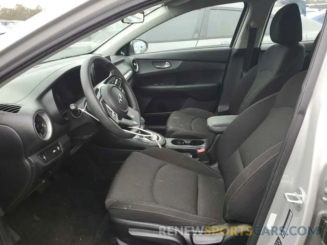 7 Photograph of a damaged car 3KPF24AD2KE071949 KIA FORTE 2019