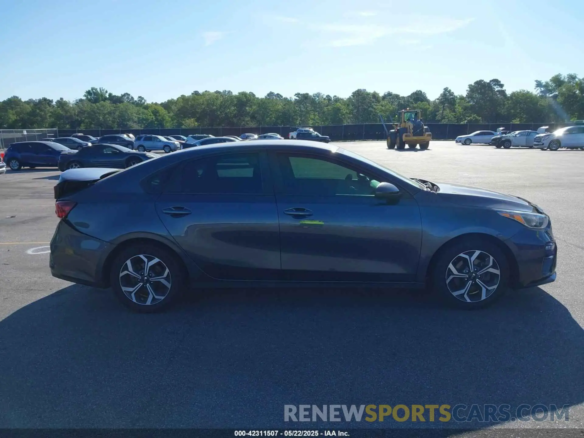 13 Photograph of a damaged car 3KPF24AD2KE096124 KIA FORTE 2019