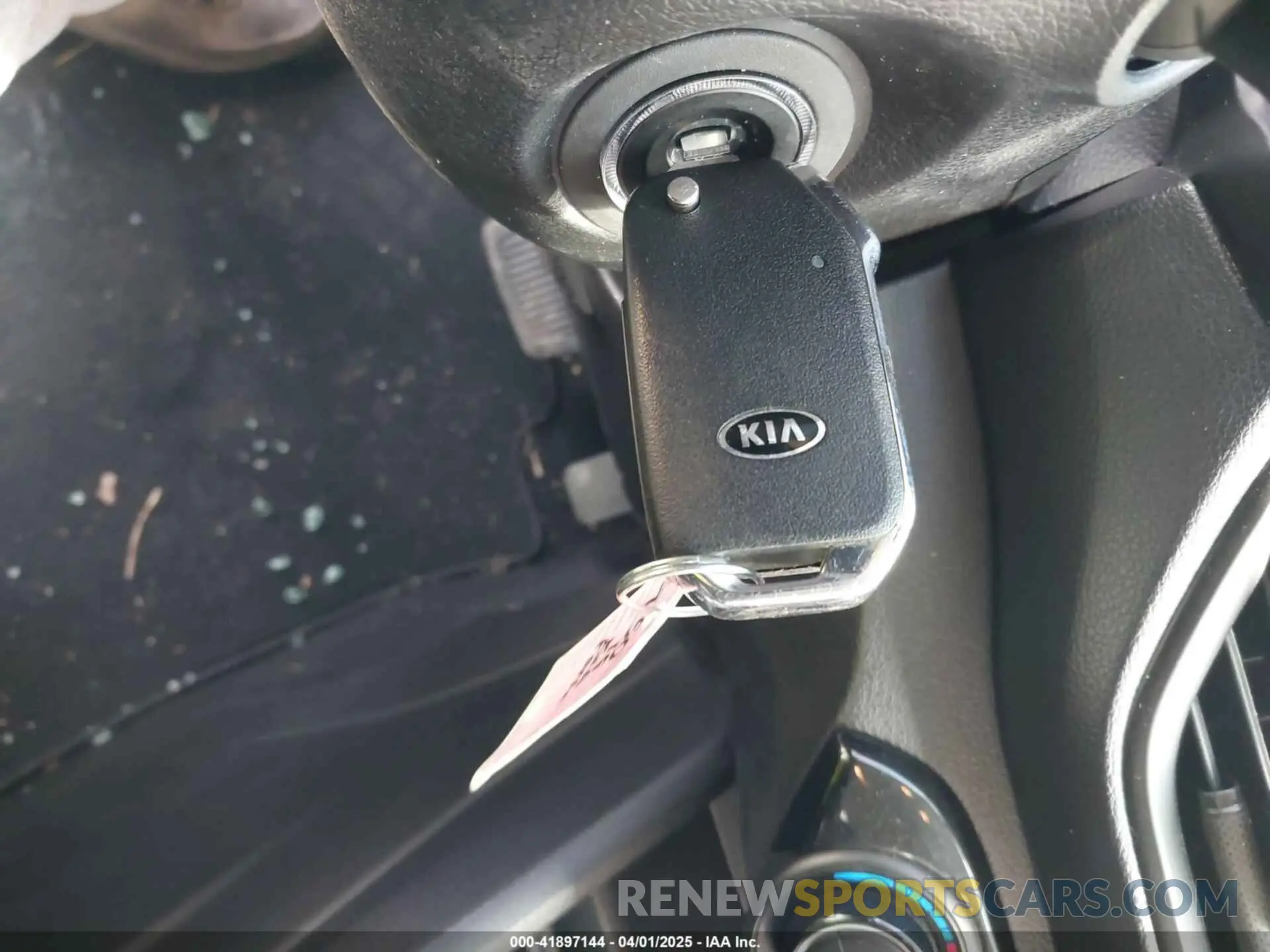 11 Photograph of a damaged car 3KPF24AD2KE098486 KIA FORTE 2019