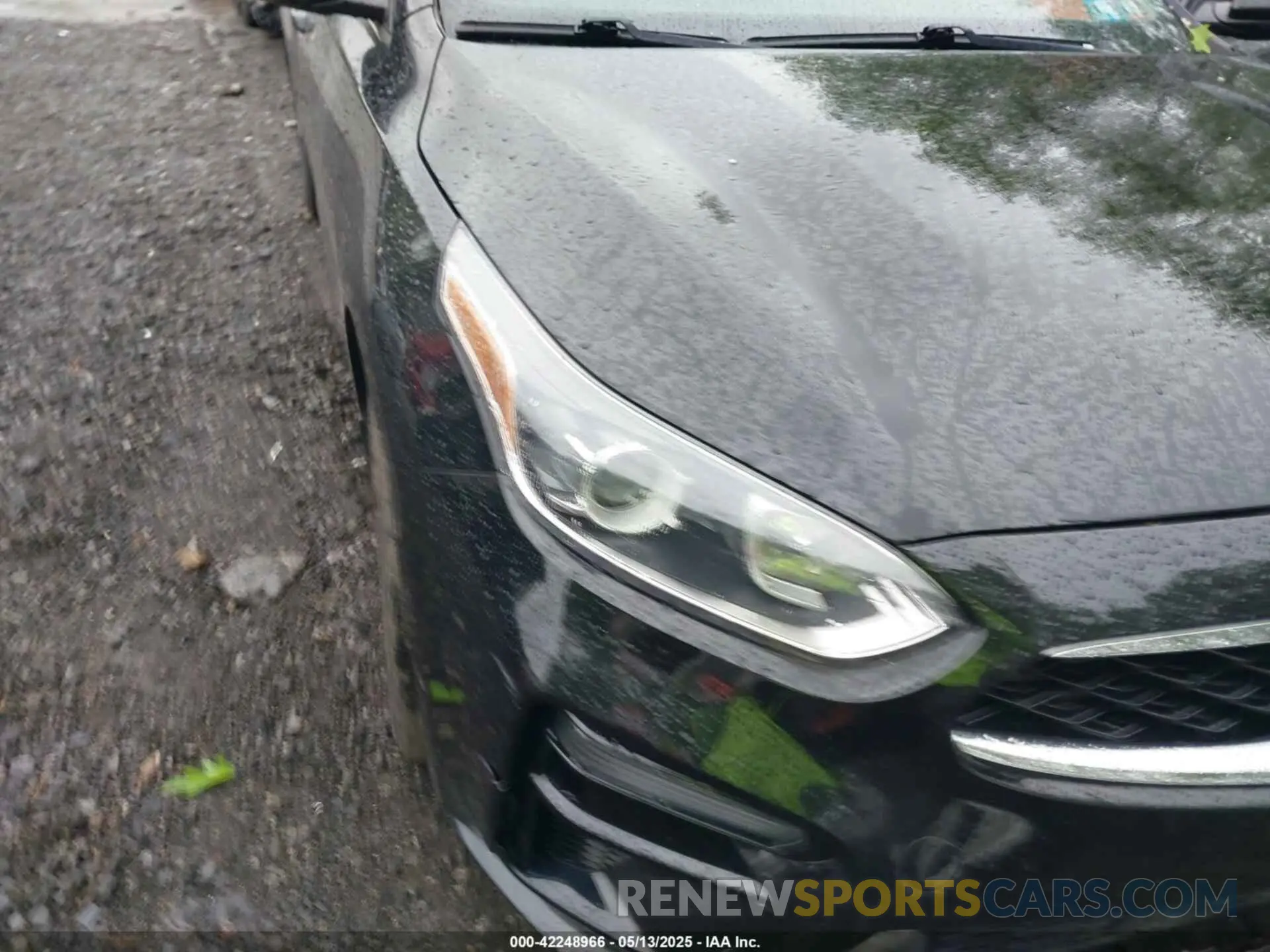 17 Photograph of a damaged car 3KPF24AD2KE098732 KIA FORTE 2019