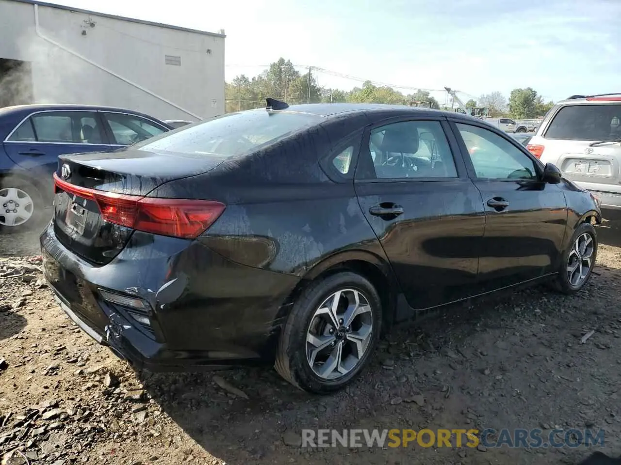 3 Photograph of a damaged car 3KPF24AD2KE104495 KIA FORTE 2019
