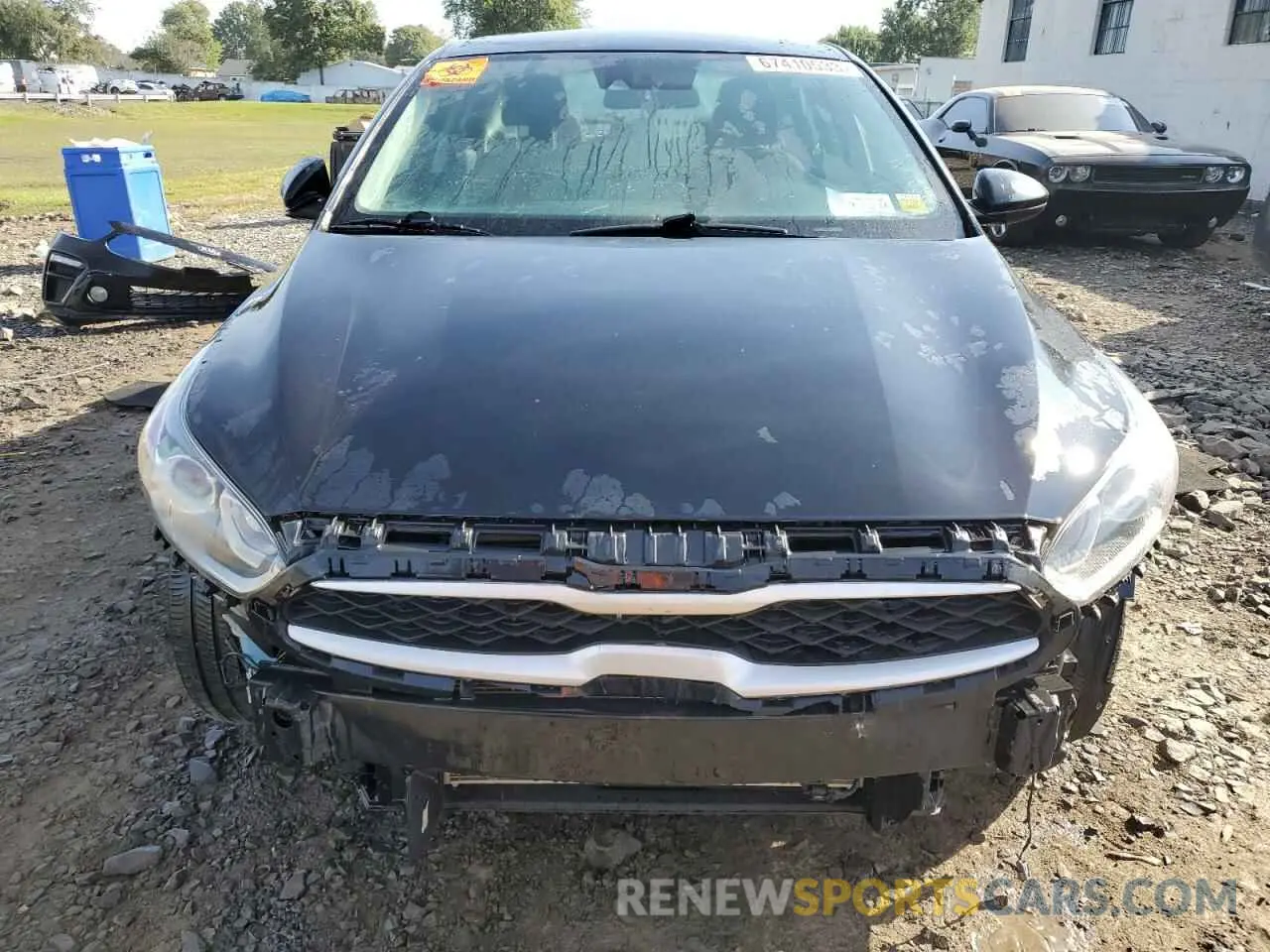 5 Photograph of a damaged car 3KPF24AD2KE104495 KIA FORTE 2019