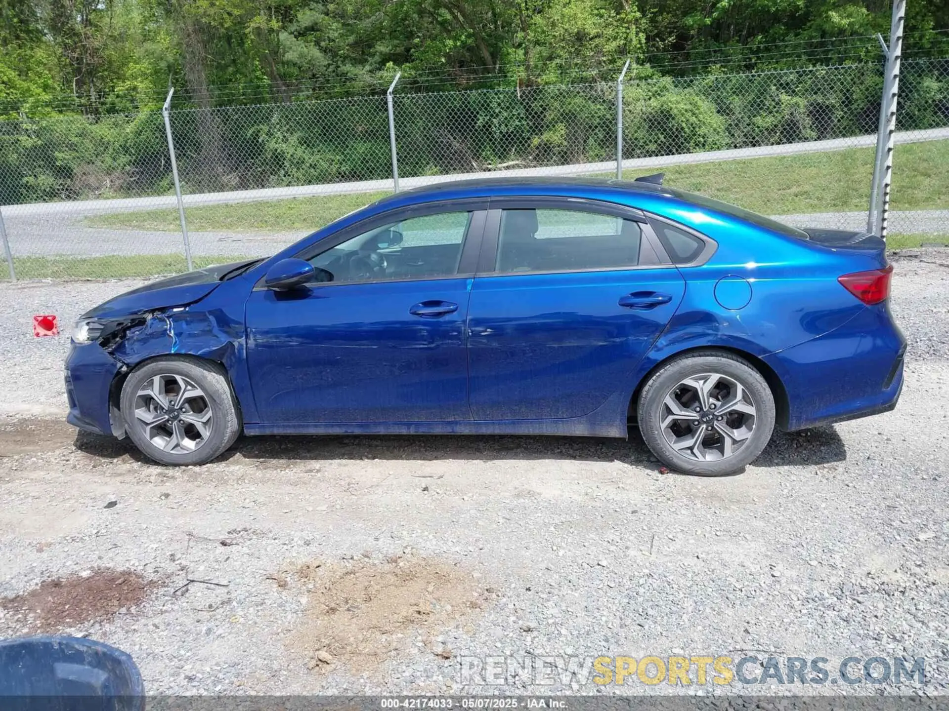 14 Photograph of a damaged car 3KPF24AD2KE115108 KIA FORTE 2019