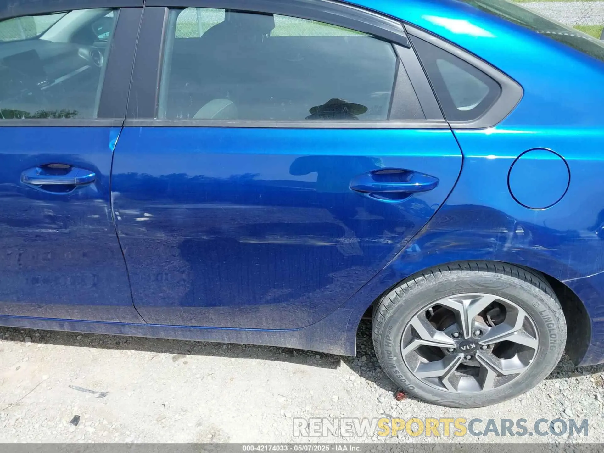 18 Photograph of a damaged car 3KPF24AD2KE115108 KIA FORTE 2019