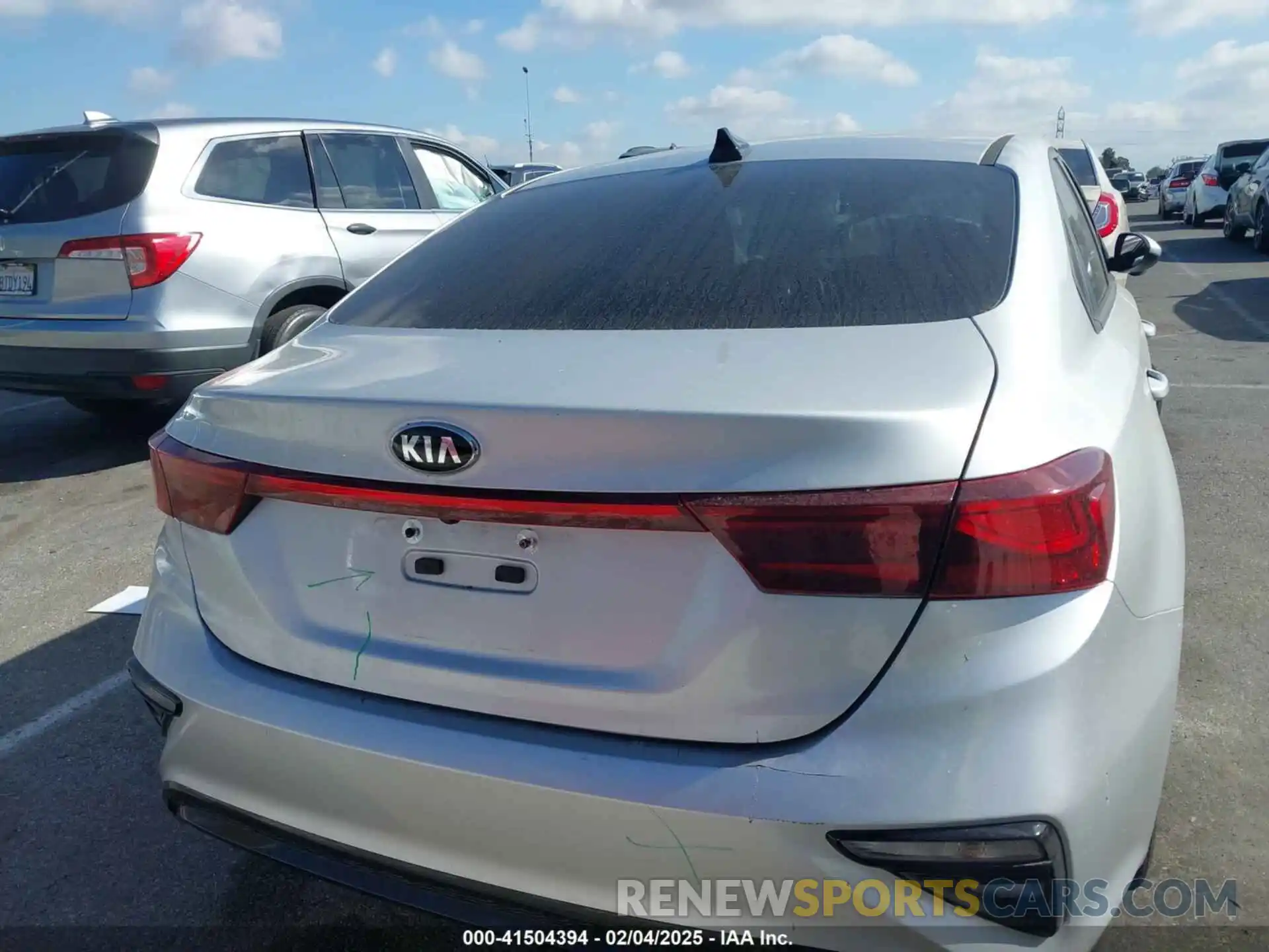 15 Photograph of a damaged car 3KPF24AD2KE118378 KIA FORTE 2019