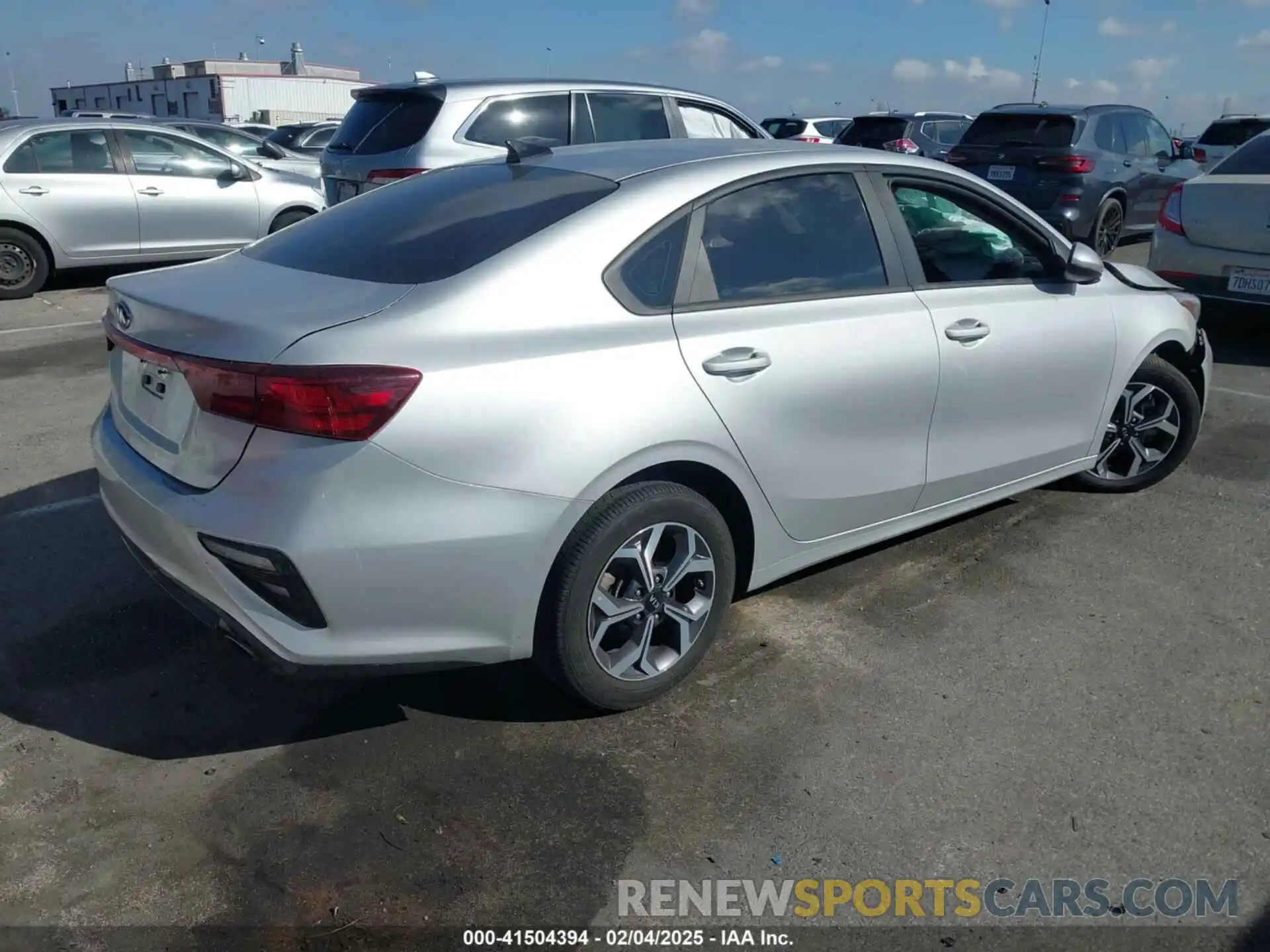 4 Photograph of a damaged car 3KPF24AD2KE118378 KIA FORTE 2019