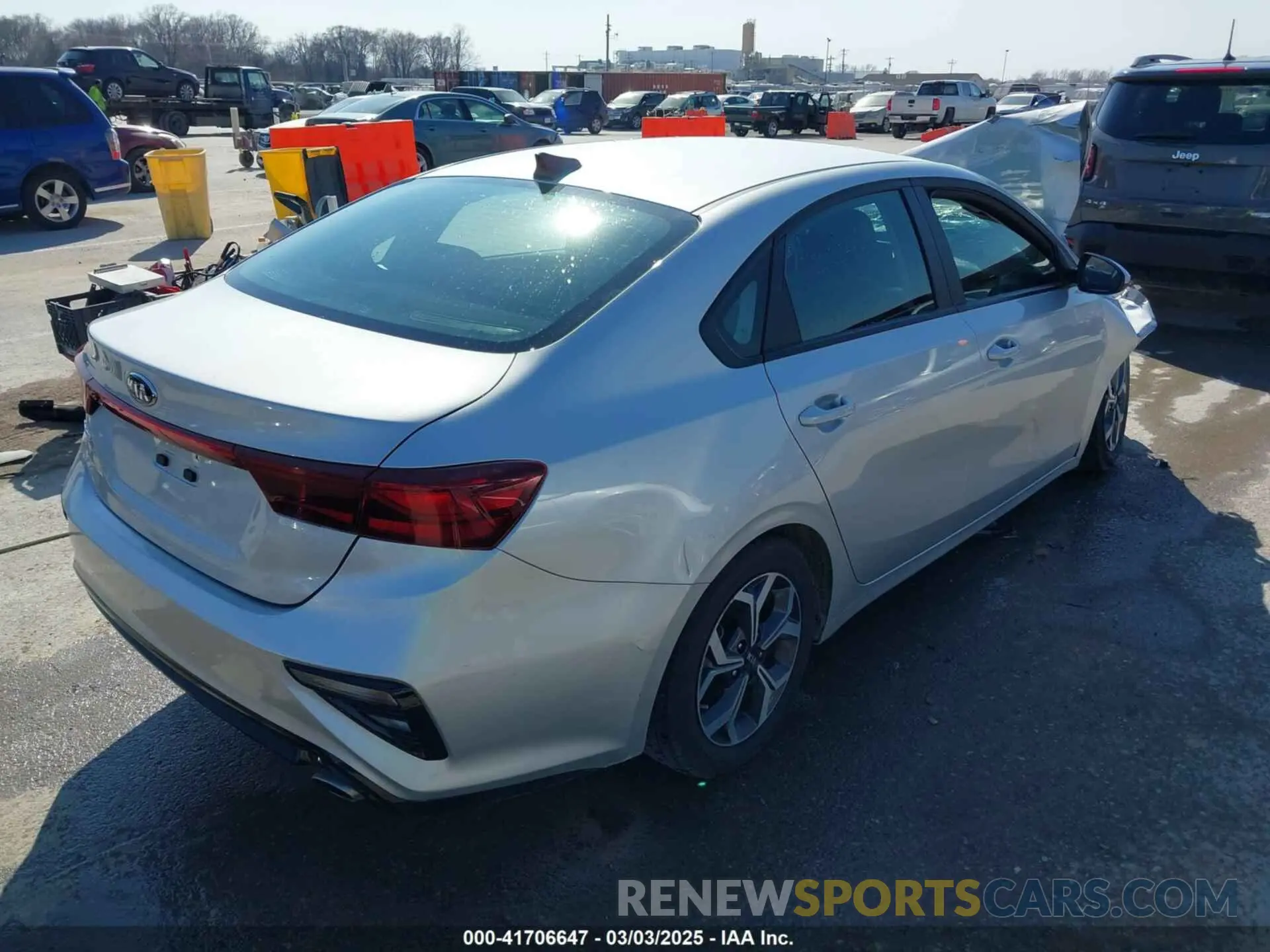 4 Photograph of a damaged car 3KPF24AD2KE120714 KIA FORTE 2019