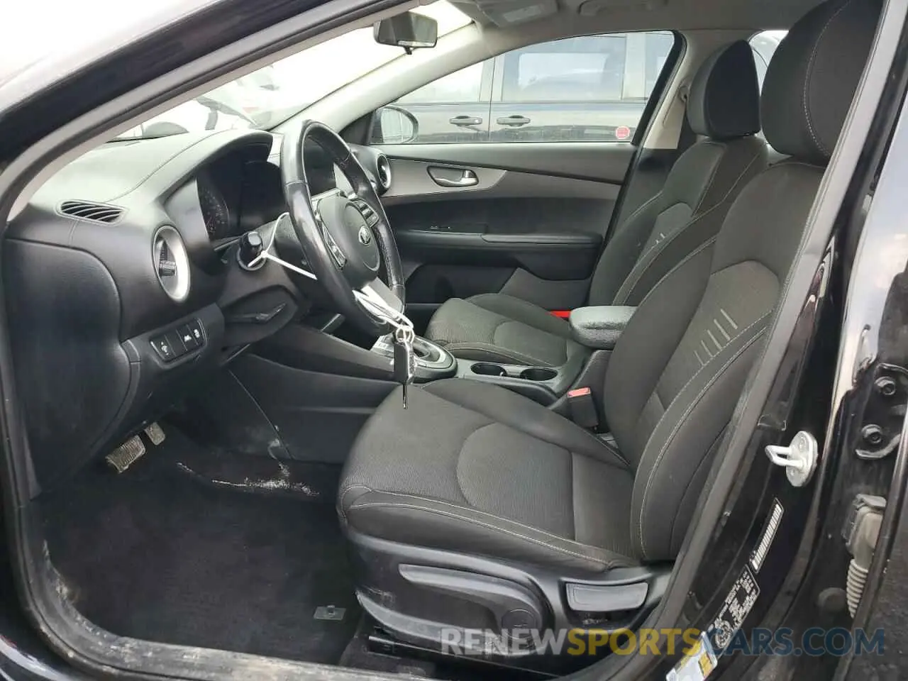 7 Photograph of a damaged car 3KPF24AD2KE134757 KIA FORTE 2019