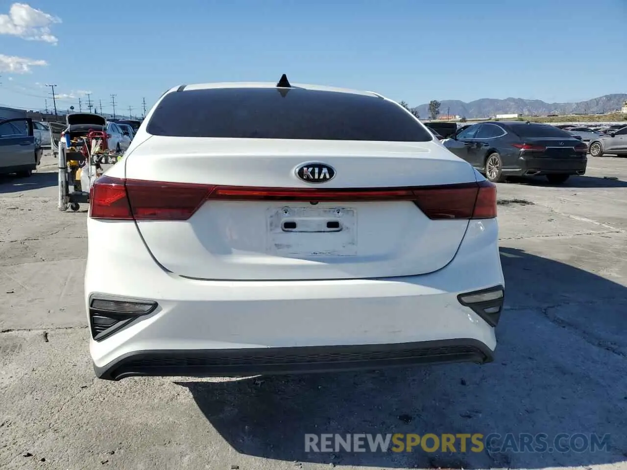 6 Photograph of a damaged car 3KPF24AD3KE011548 KIA FORTE 2019