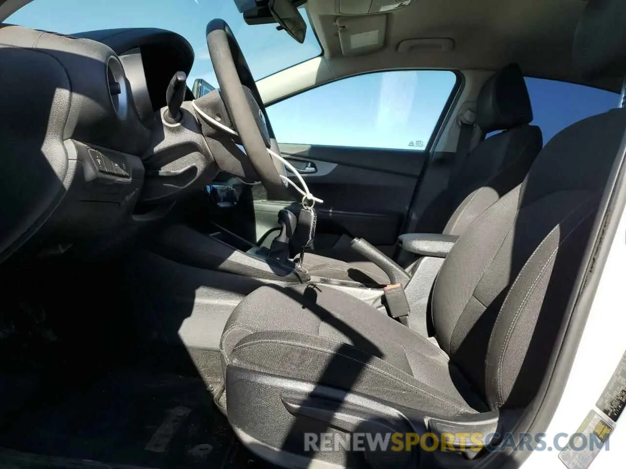 7 Photograph of a damaged car 3KPF24AD3KE011548 KIA FORTE 2019