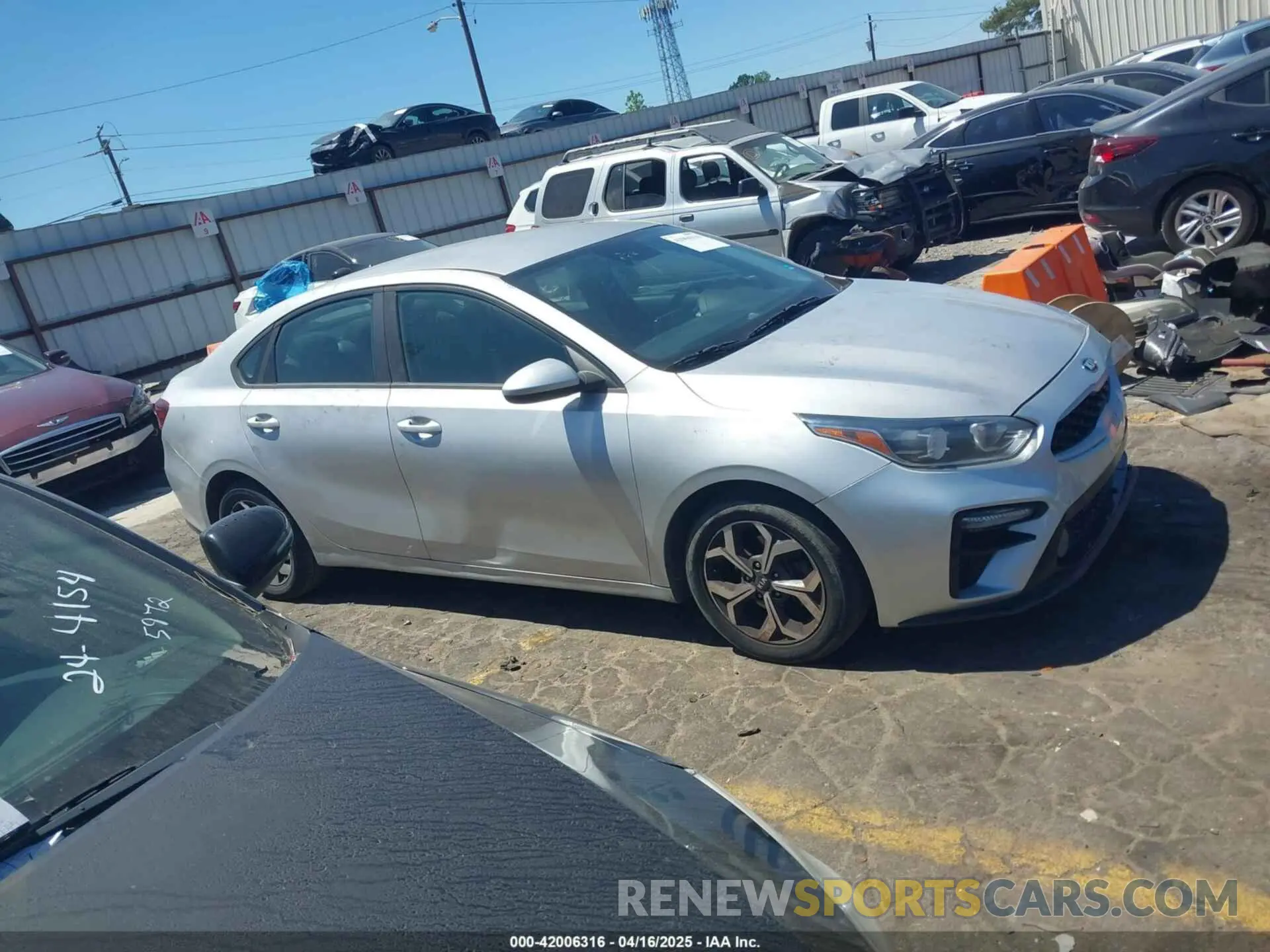 12 Photograph of a damaged car 3KPF24AD3KE030116 KIA FORTE 2019
