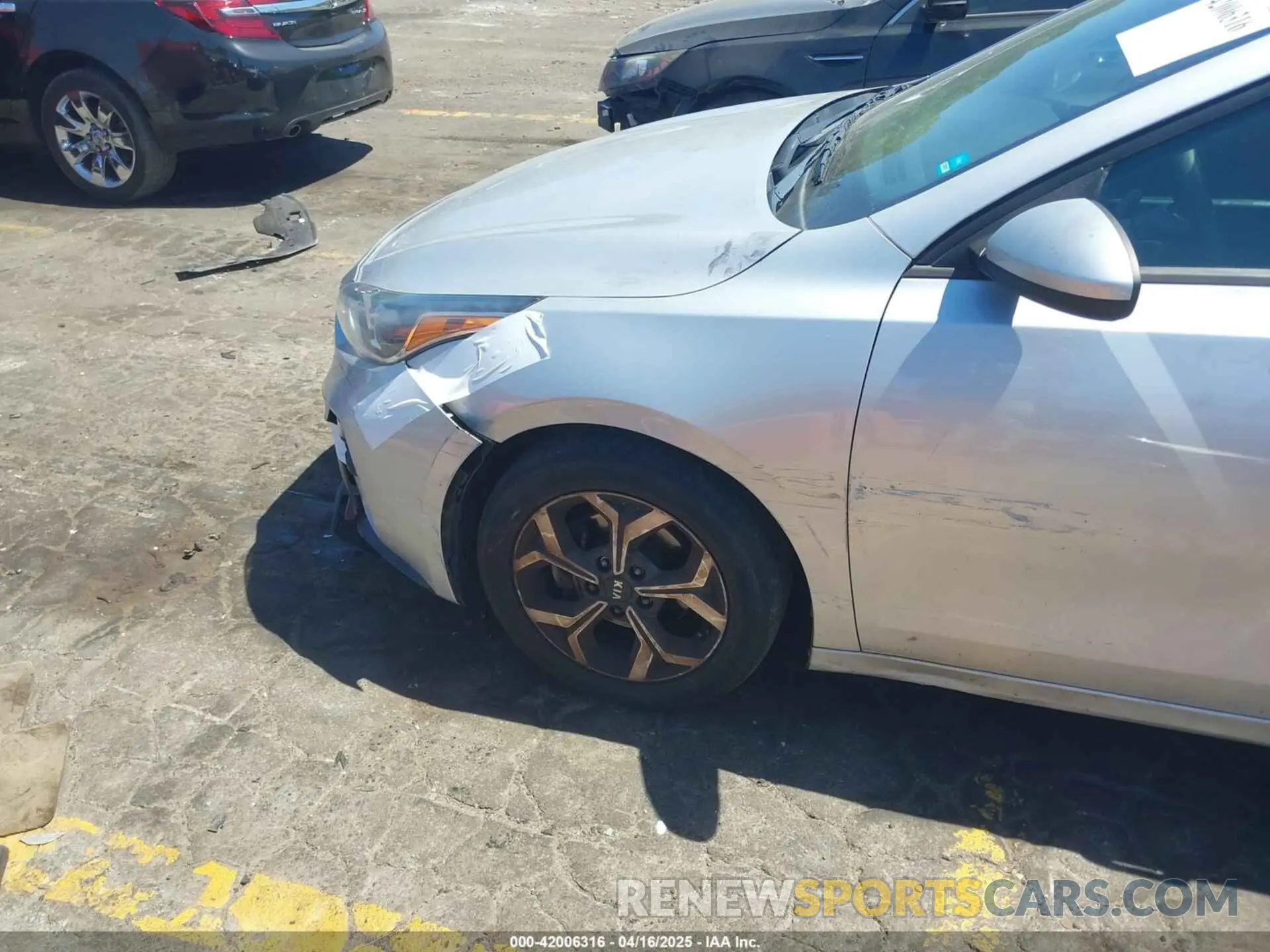17 Photograph of a damaged car 3KPF24AD3KE030116 KIA FORTE 2019