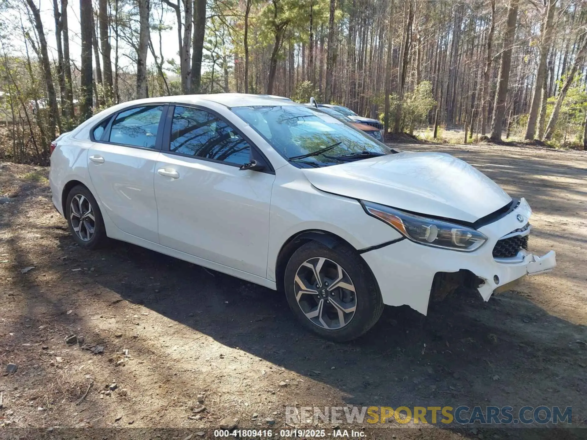 1 Photograph of a damaged car 3KPF24AD3KE041519 KIA FORTE 2019